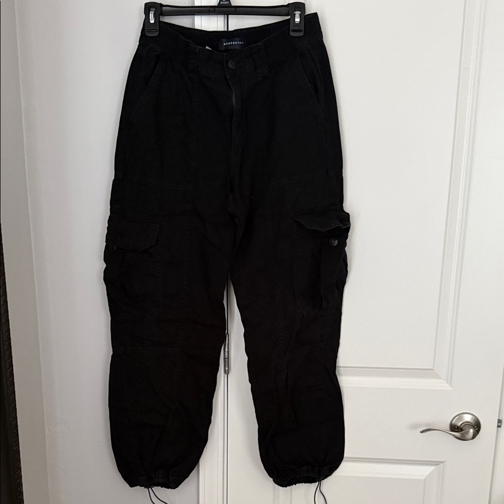 Aeropostale Black Cargo Pants